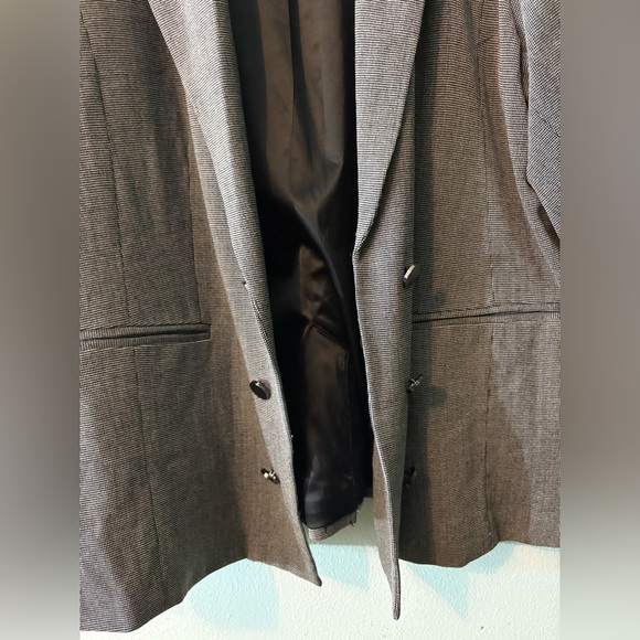 TORRID 3X ✨ Plus size Women's Gray Blazer good condition - Picture 3 of 5